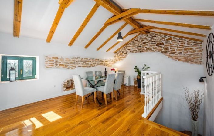 Image No.19-4 Bed Property for sale