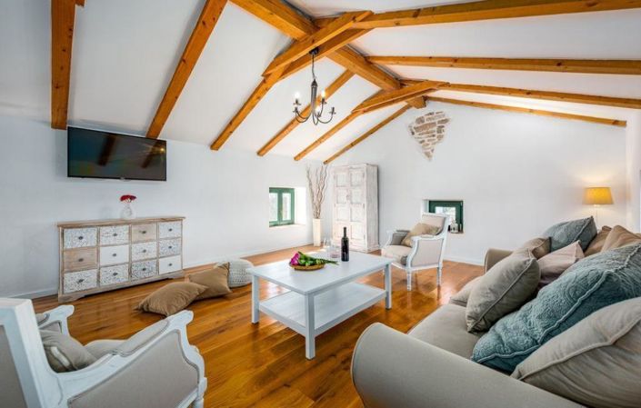 Image No.21-4 Bed Property for sale