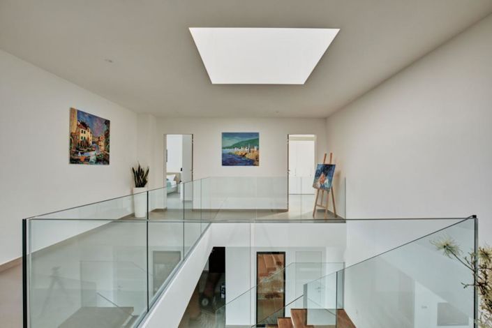 Image No.7-4 Bed Property for sale