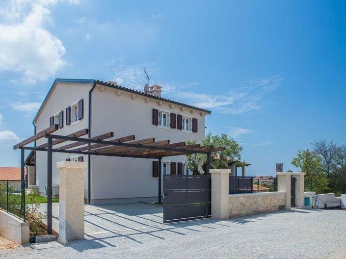 Image No.5-4 Bed Property for sale