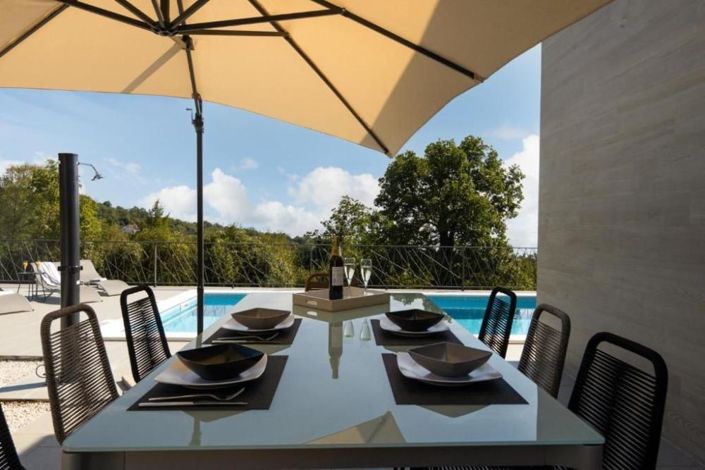 Image No.9-3 Bed Property for sale