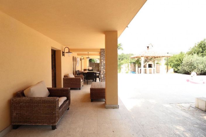 Image No.13-3 Bed Property for sale