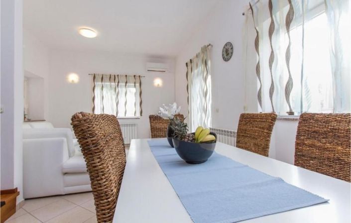 Image No.21-4 Bed Property for sale