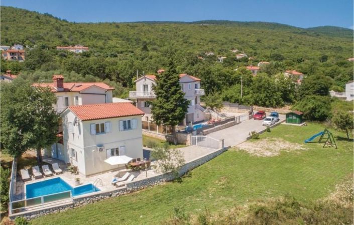 Image No.8-4 Bed Property for sale