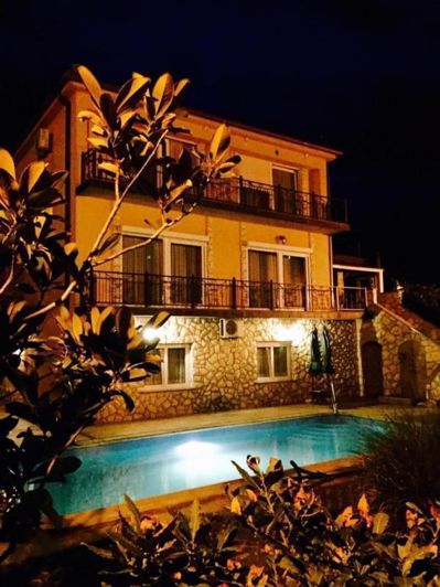 Image No.3-Propriété de 5 chambres à vendre à Croatie