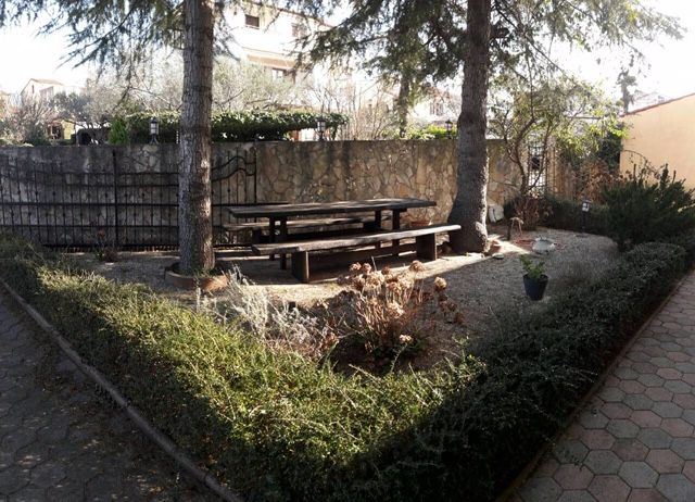 Image No.16-19 Bed Property for sale