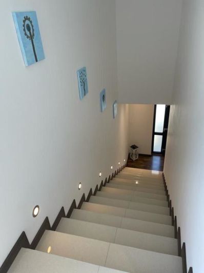 Image No.11-5 Bed Property for sale