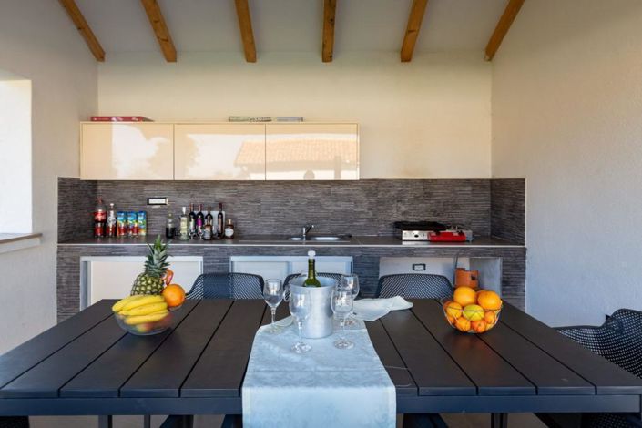 Image No.5-3 Bed Property for sale