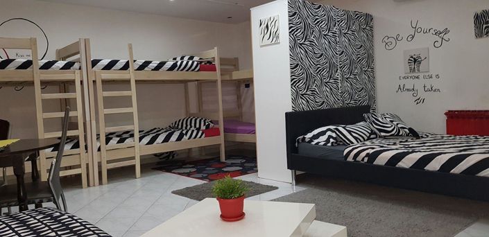 Image No.14-12 Bed Property for sale