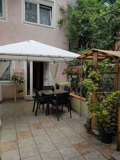 Image No.3-12 Bed Property for sale