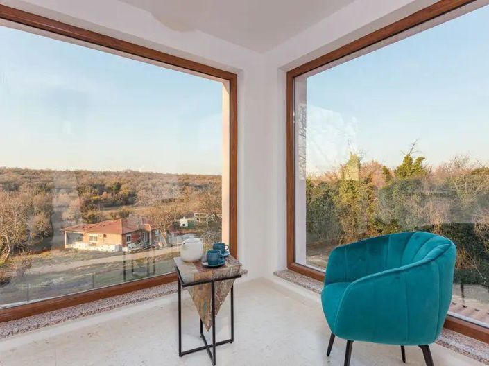 Image No.25-4 Bed Property for sale