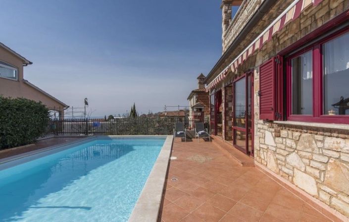 Image No.15-3 Bed Property for sale