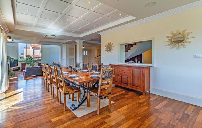 Image No.17-4 Bed Property for sale