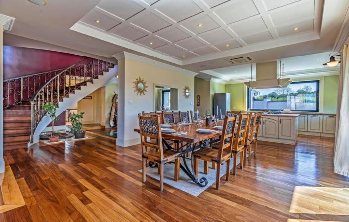 Image No.18-4 Bed Property for sale