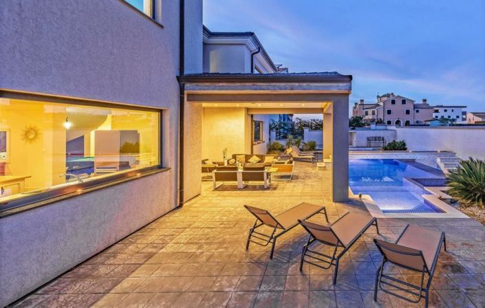 Image No.3-4 Bed Property for sale