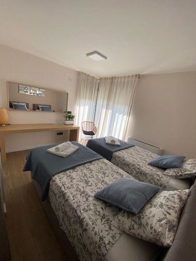 Image No.13-4 Bed Property for sale