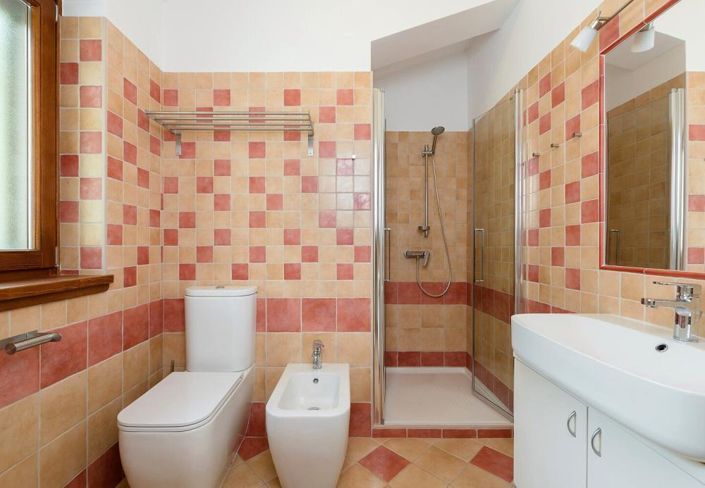 Image No.25-4 Bed Property for sale