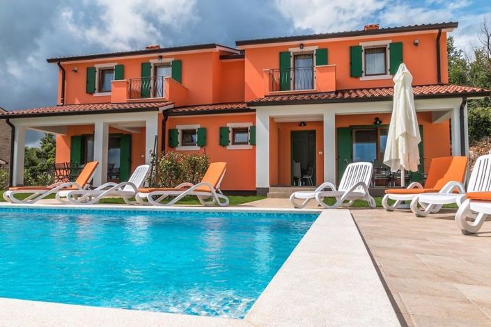 Image No.6-4 Bed Property for sale