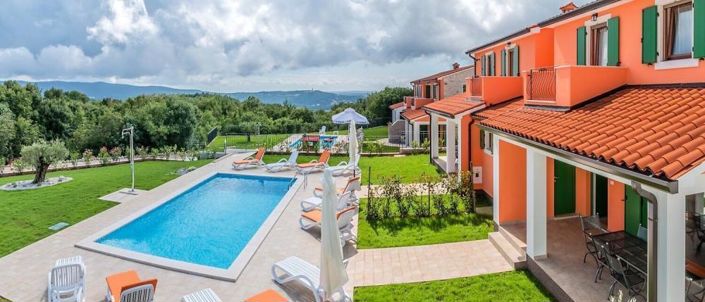 Image No.9-4 Bed Property for sale