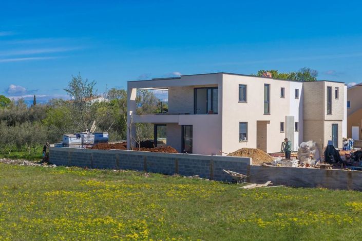 Image No.1-6 Bed Property for sale