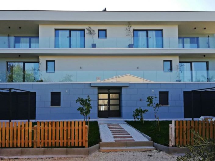Image No.1-10 Bed Property for sale