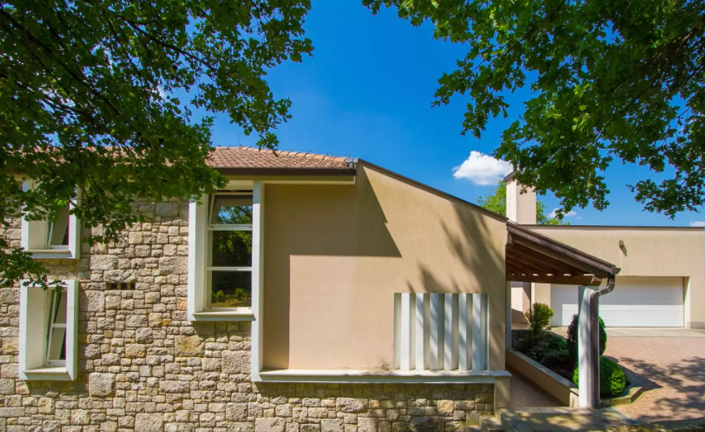 Image No.8-4 Bed Property for sale