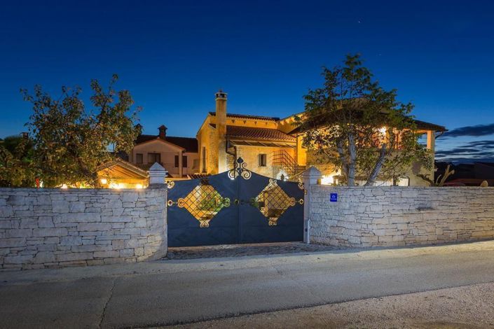 Image No.1-Propriété de 5 chambres à vendre à Croatie
