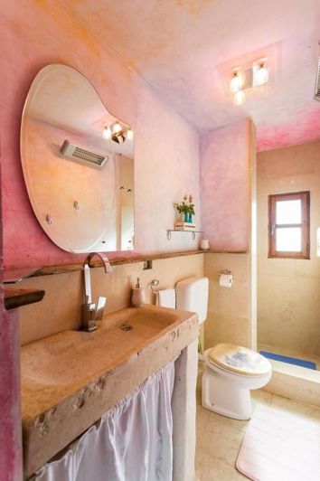 Image No.22-5 Bed Property for sale