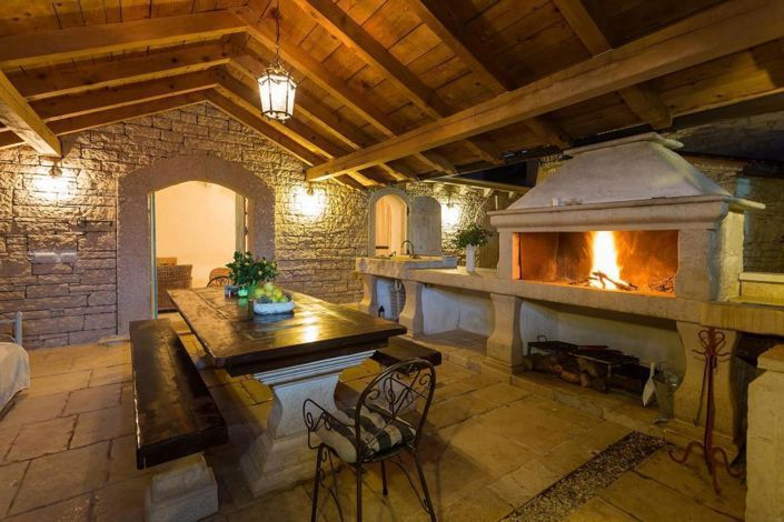 Image No.3-5 Bed Property for sale