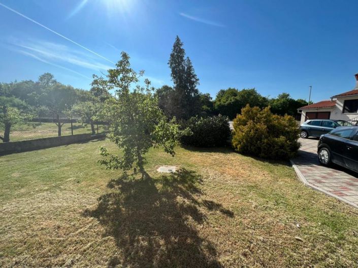 Image No.16-6 Bed Property for sale