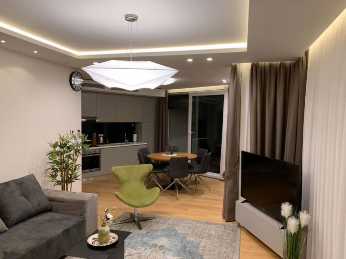 Image No.4-9 Bed Property for sale