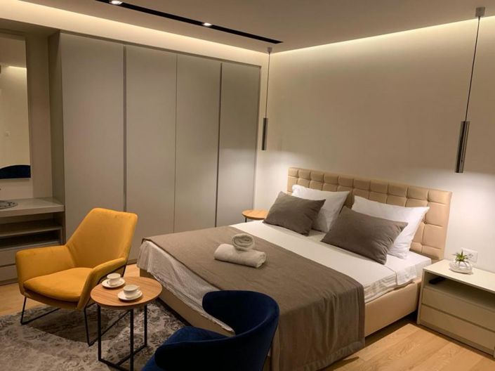 Image No.8-9 Bed Property for sale