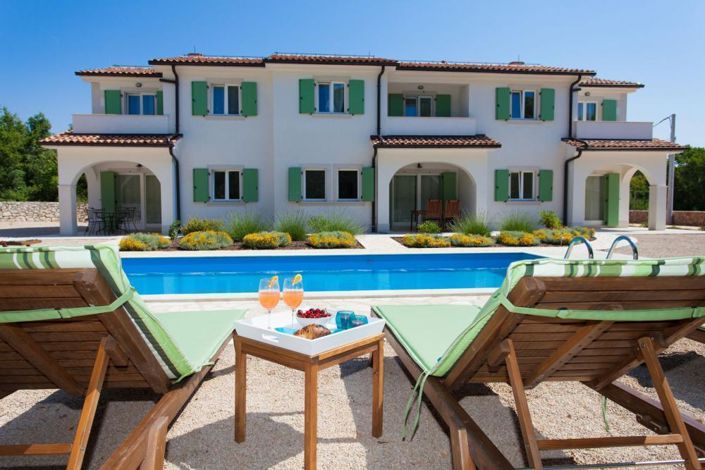 Image No.1-Propriété de 6 chambres à vendre à Croatie