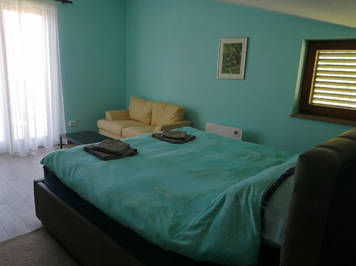 Image No.21-9 Bed Property for sale