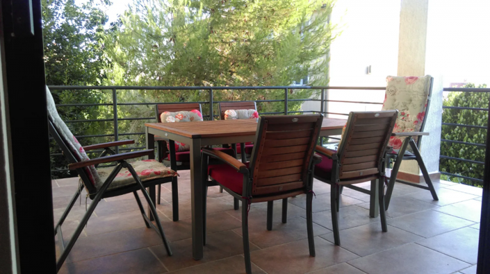 Image No.3-9 Bed Property for sale