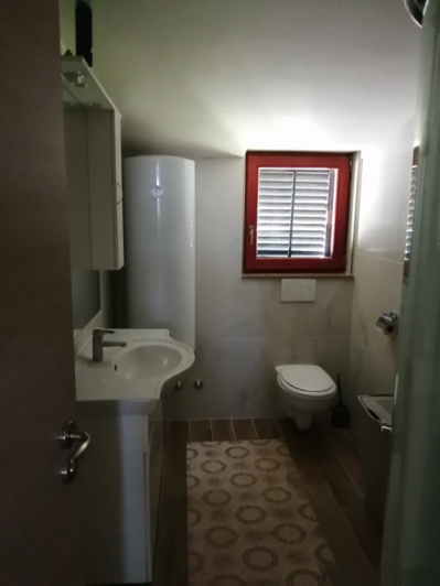 Image No.9-9 Bed Property for sale