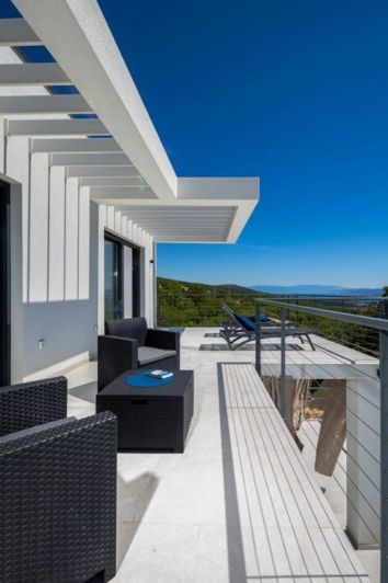 Image No.14-3 Bed Property for sale