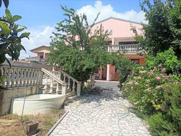 1 - Medulin, Property