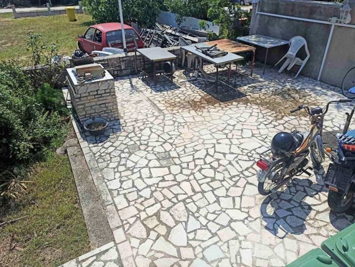 Image No.13-10 Bed Property for sale