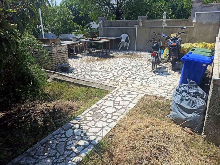 Image No.8-10 Bed Property for sale