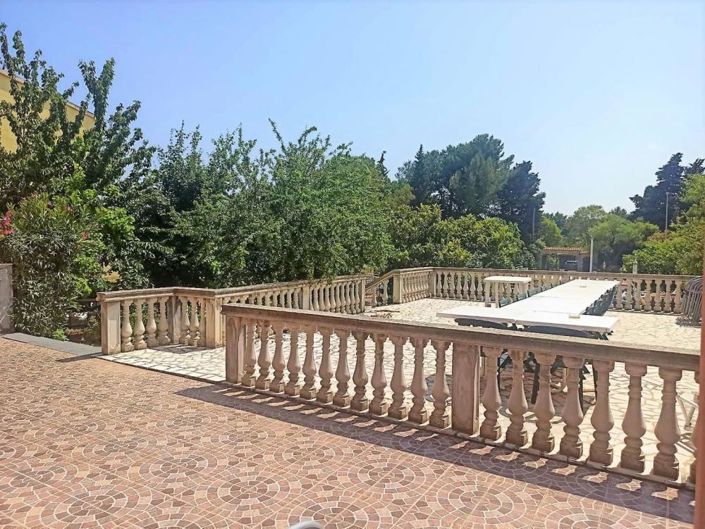 Image No.9-10 Bed Property for sale