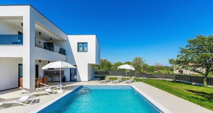 Image No.4-3 Bed Property for sale