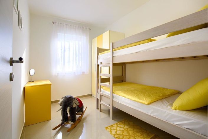 Image No.12-7 Bed Property for sale