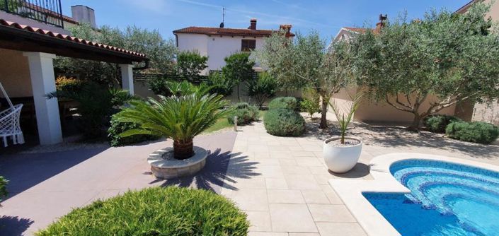 Image No.4-5 Bed Property for sale