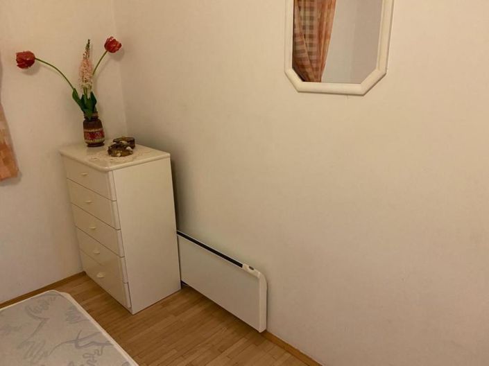 Image No.19-10 Bed Property for sale