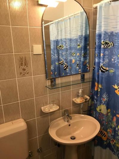 Image No.22-10 Bed Property for sale