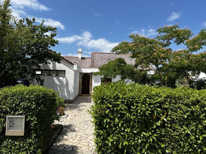 Image No.2-Propriété de 7 chambres à vendre à Croatie