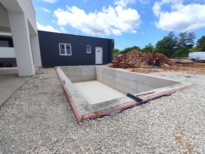 Image No.2-3 Bed Property for sale