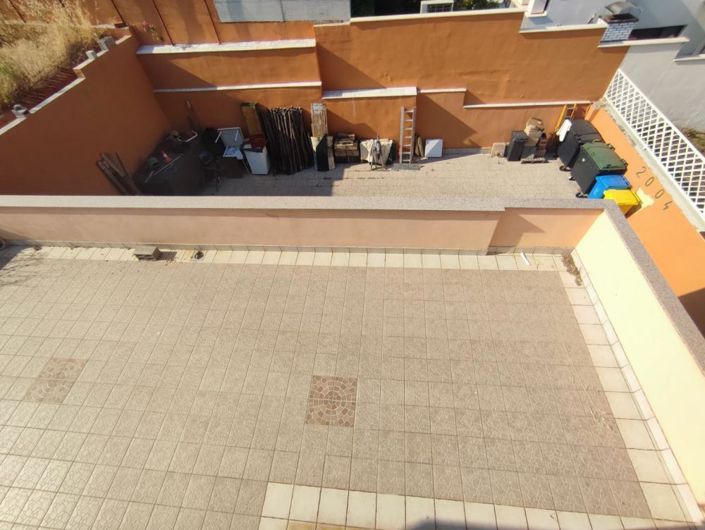 Image No.8-12 Bed Property for sale