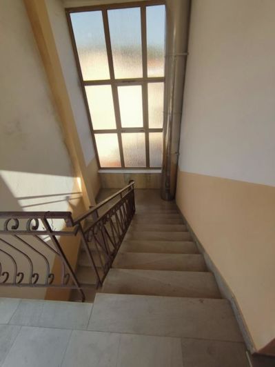 Image No.9-12 Bed Property for sale